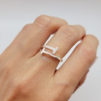 ANILLO TIFFANI SEMI AJUSTABLE C/CIRCONIAS