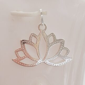 DIJE FLOR DE LOTO PLATA 925