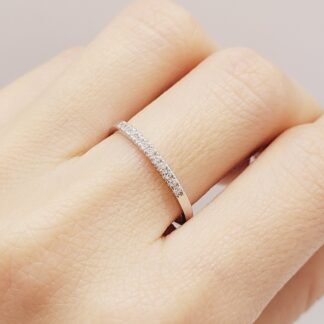 ANILLO LINEA DE CIRCONIAS