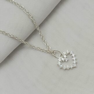 DIJE  CORAZON CRAVEJADO MEDIO