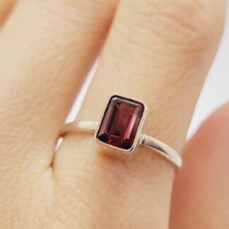 ANILLO PLATA 925 C/PIEDRA RECTAGULAR J01S035