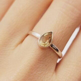 ANILLO PLATA 925 DE FORMA DE GOTA J01S241