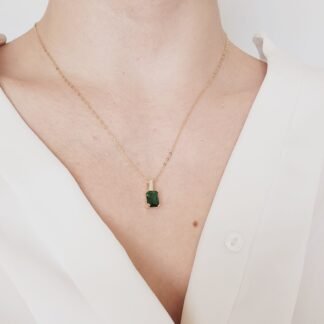 Cadena  Forcet Dorado con Dije Corte Esmeralda 45cm